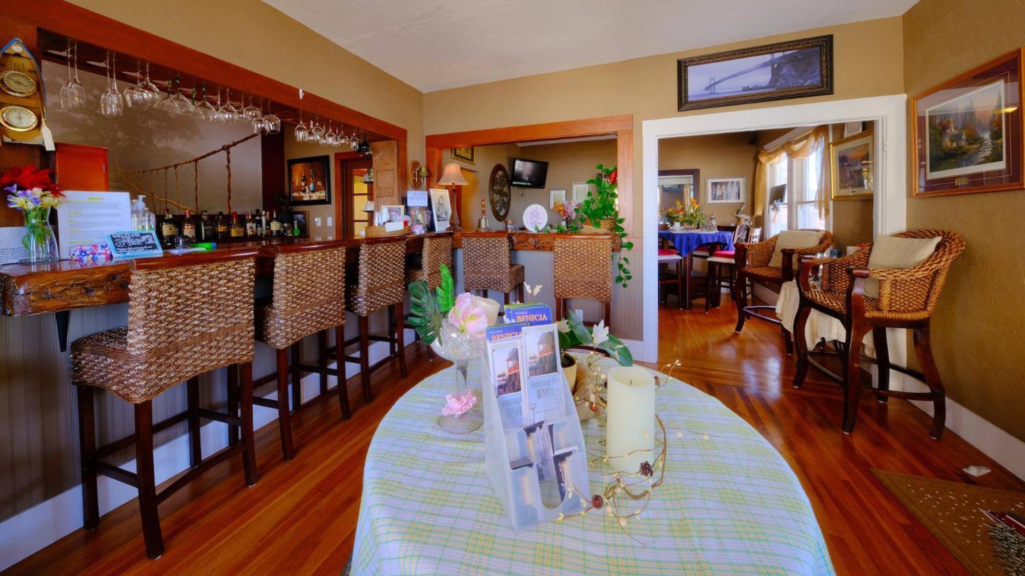 בניסיה Shorelight Inn מראה חיצוני תמונה
