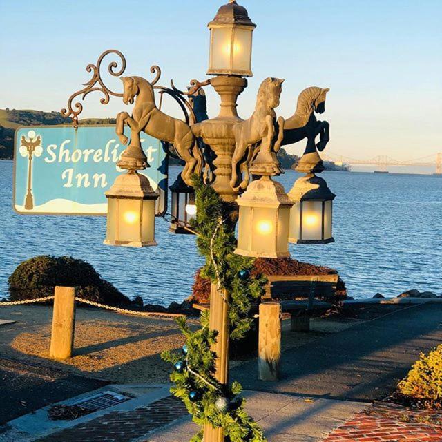 בניסיה Shorelight Inn מראה חיצוני תמונה